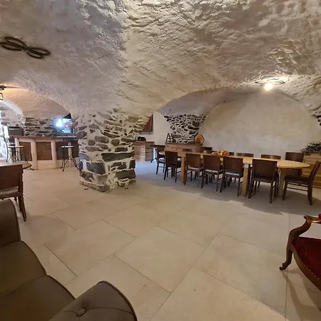 La Pastoulière Auberge de jeunesse *